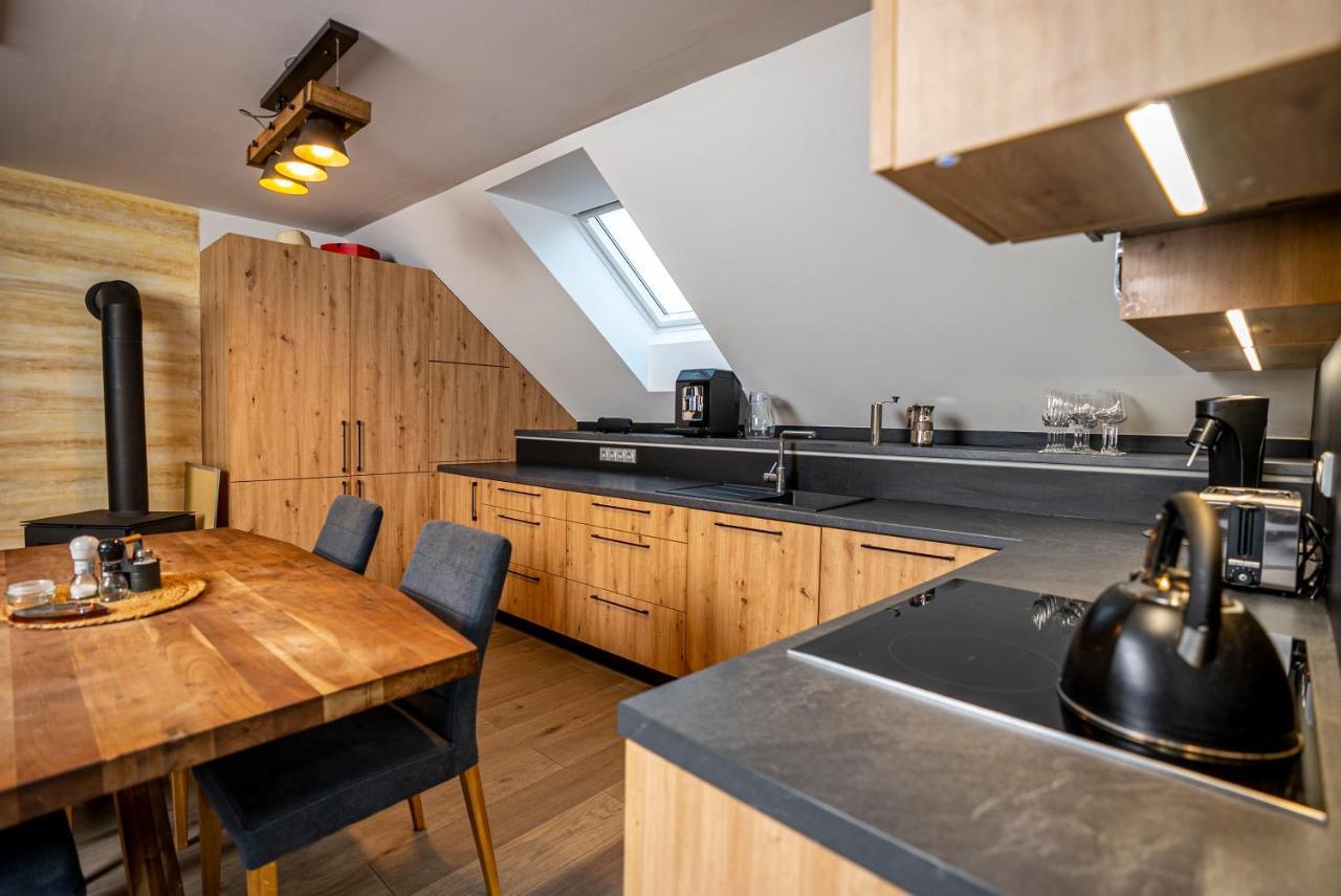 Apartmany V Podzamci Nachod Bagian luar foto
