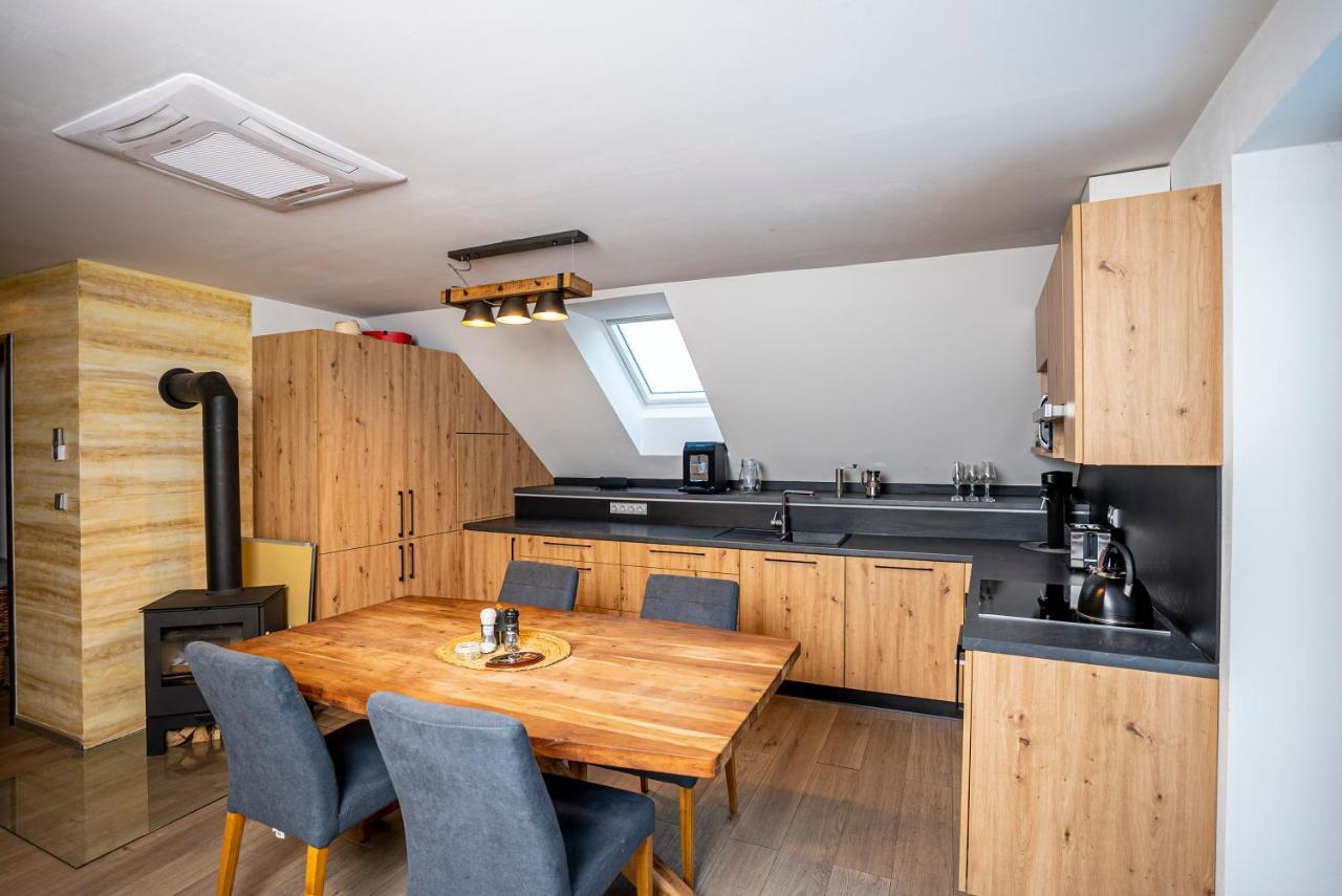 Apartmany V Podzamci Nachod Bagian luar foto